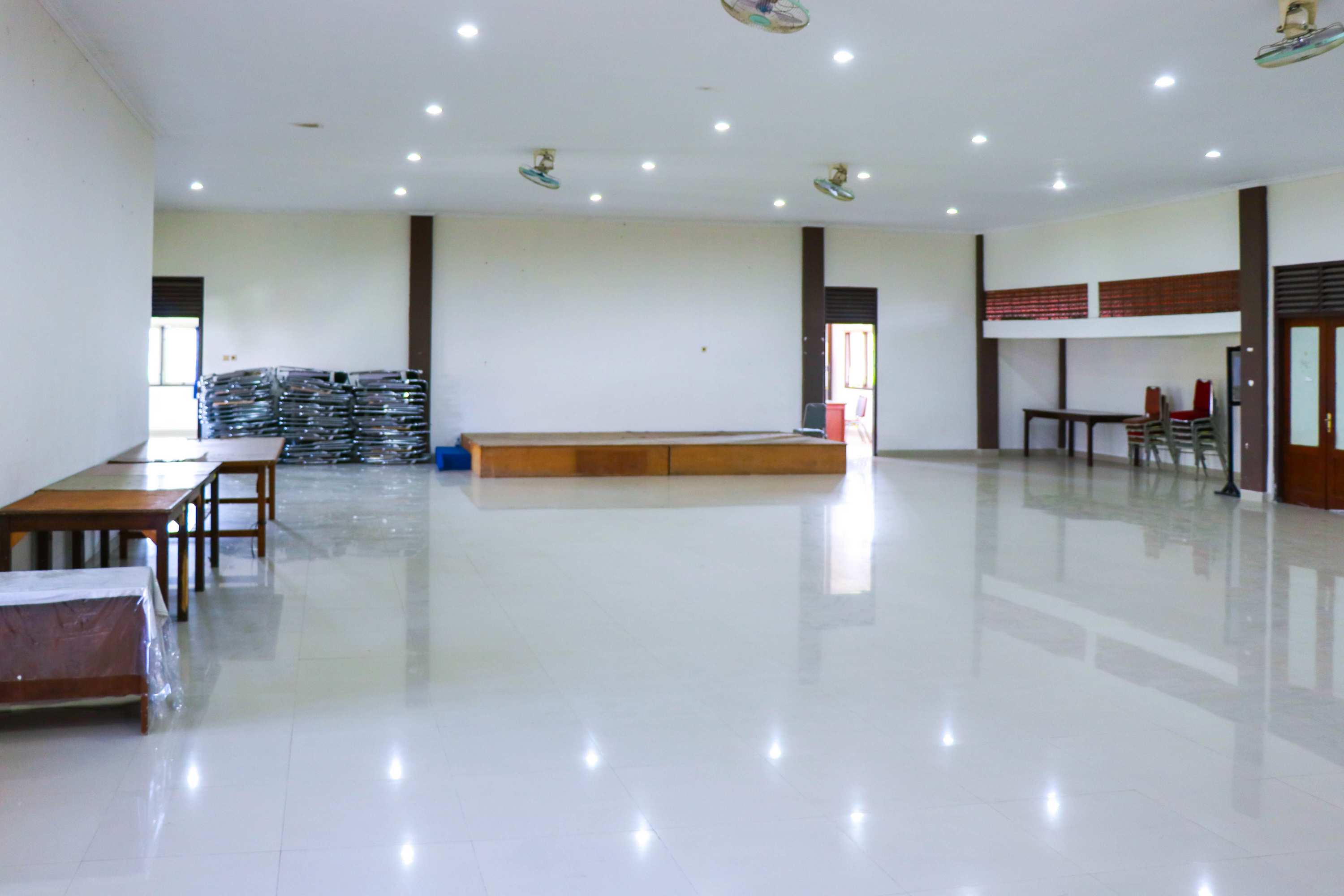 Ruang Lantai 2 Sekretariat